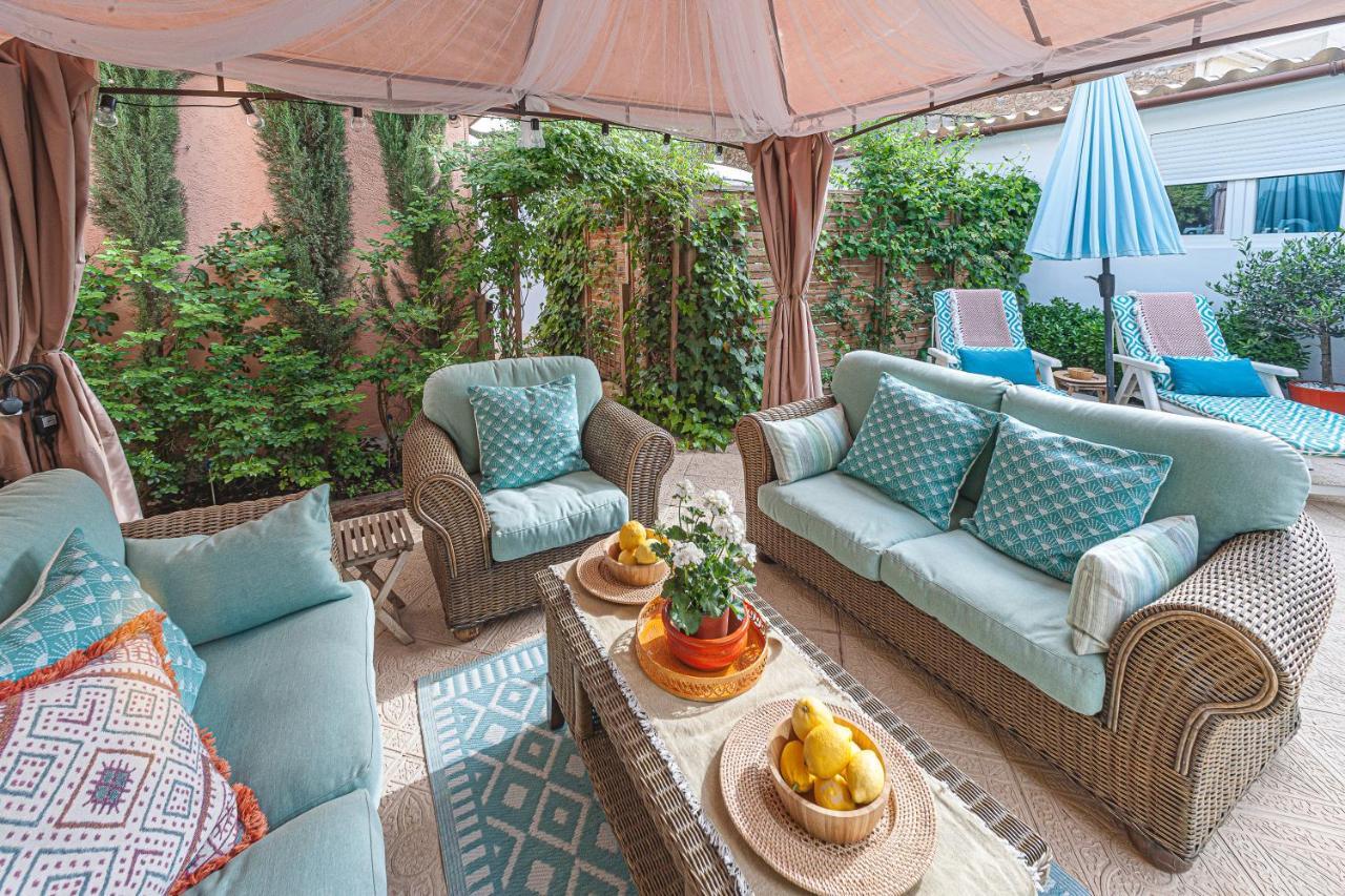 Luxury 2-Bed Garden Apartment In Pinoso Exterior photo
